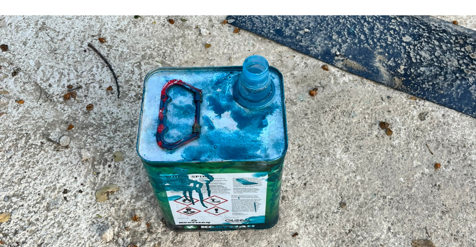 2026 Kunstproject Armazoen: Cura&ccedil;ao het klaarmaken van de zeecontainer